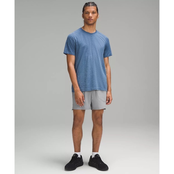 New Lululemon License to Train Linerless Short 7" in Rhino Grey Medium - Picture 5 of 5